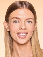 تینت پوست کرمپودری شیگلم Dew Done با SPF20 رنگ Porcelain