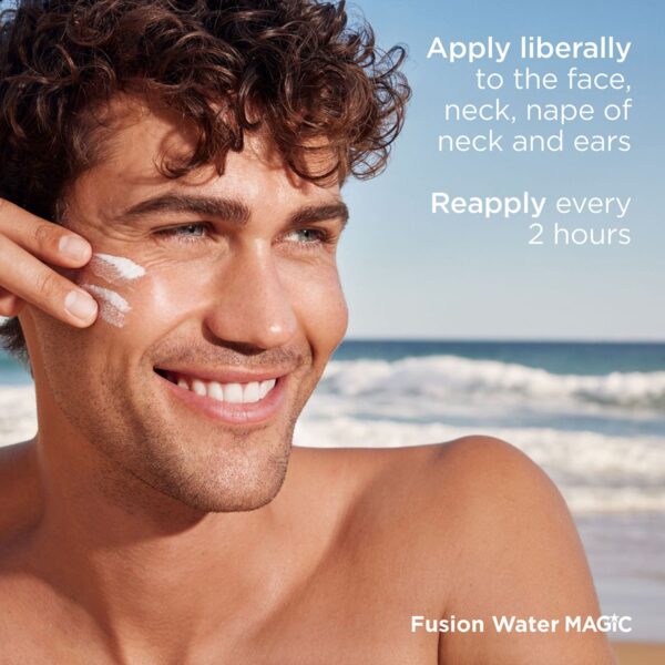 ضد آفتاب فیوژن واتر SFP50 بدون رنگ ایزدین Fusion Water MAGIC