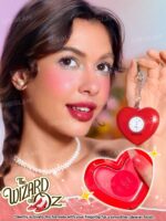 رژگونه قلب ساعتی شیگلم از کالکشن جادوگر شهر از Heart Clock