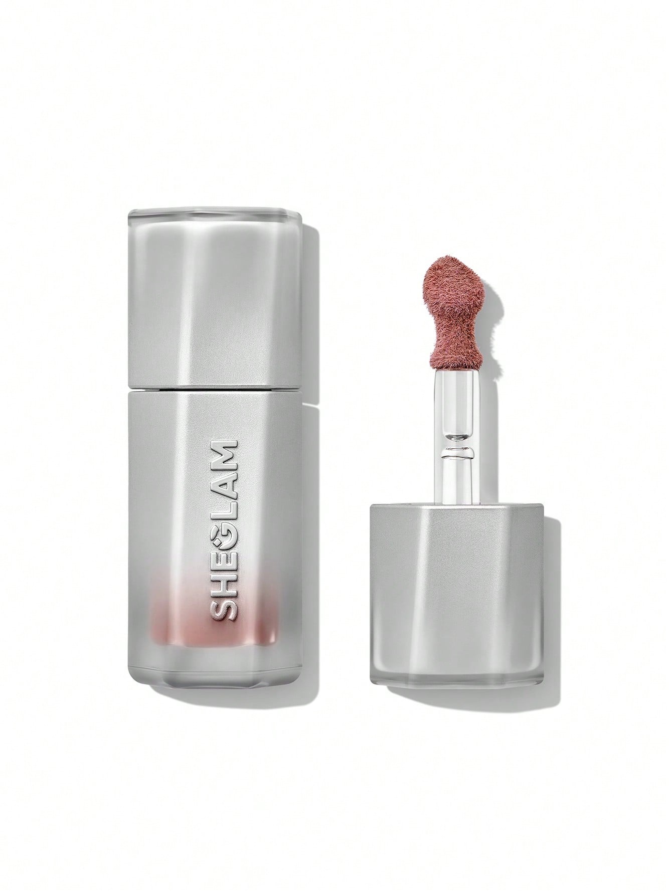 رژلب مایع گلیتری شیگلم رنگ Sequins از کالکشن Lustra رژلب مایع گلیتری شیگلم رنگ Sequins از کالکشن Lustra