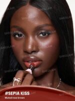 بالم لب براق رنگی شیگلم مدل Silk Slip رنگ Sepia Kiss