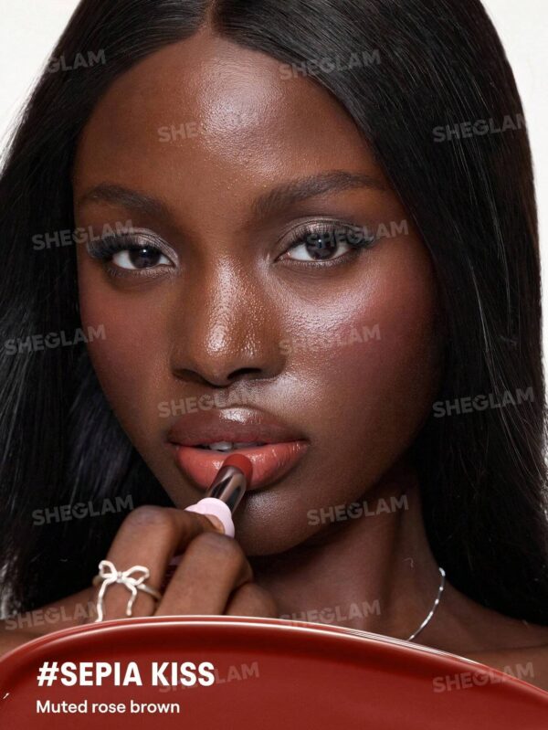 بالم لب براق رنگی شیگلم مدل Silk Slip رنگ Sepia Kiss